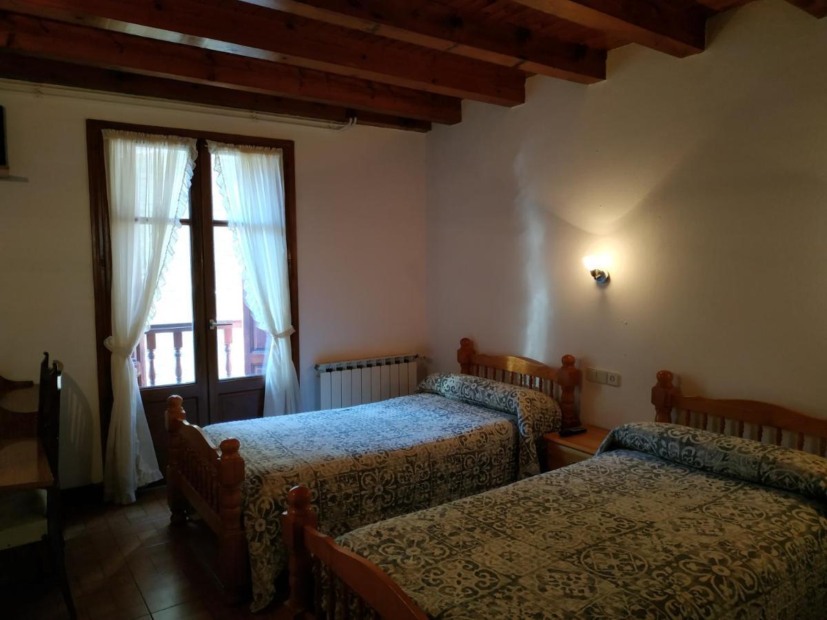 Pension Casat Salardú Buitenkant foto